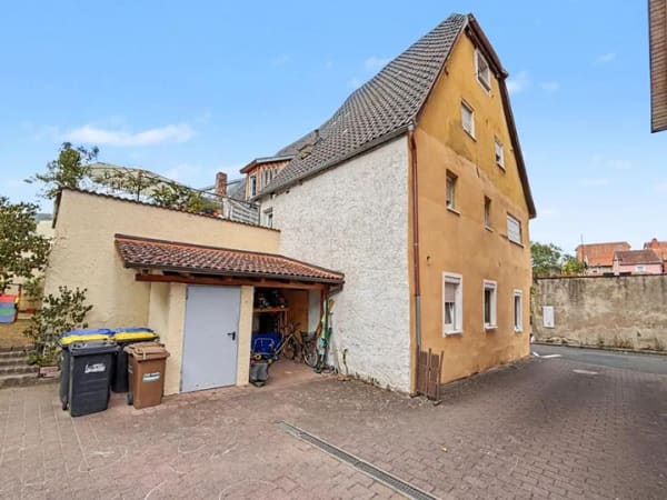 Immobilie in Ochsenfurt - Einfamilienhaus freistehend in Ochsenfurt - Bild 1
