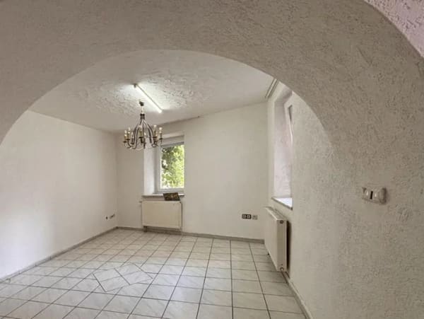 Immobilie in Ochsenfurt - Einfamilienhaus freistehend in Ochsenfurt - Bild 2