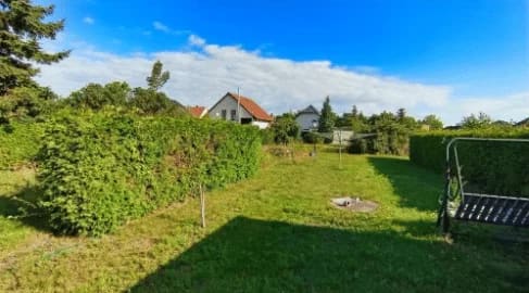 Immobilie in Eisenhüttenstadt - Großzügiger Garten wartet auf Neugestaltung mit ZFH zum Wohnen und Vermietung oder Mehrgenerationenhaus - Bild 3