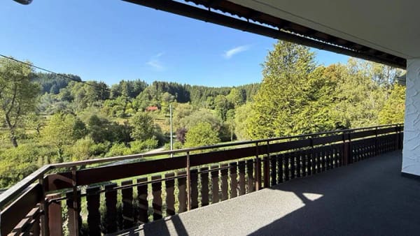 Immobilie in Dornstetten - Viel Platz. Viel Grün. Viel Lebensqualität. – Großzügiges Einfamilienhaus in ruhiger Lage - Bild 4