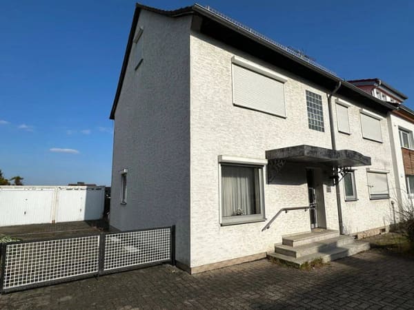 Immobilie in Lohfelden - SOLIDES WOHNHAUS IN LOHFELDEN! KEINE KÄUFERPROVISION! - Bild 2