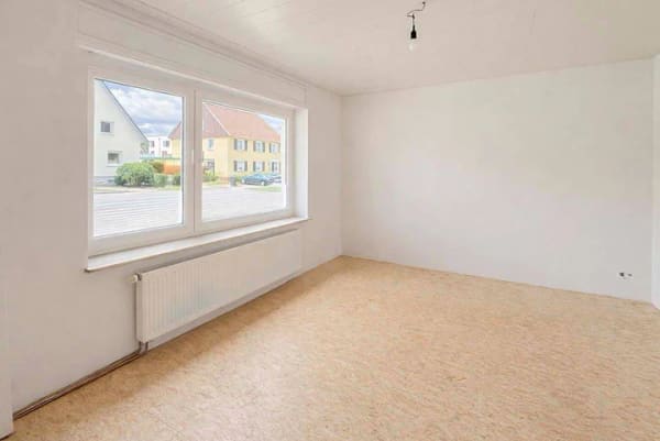 Immobilie in Wadersloh - Sanierungsprojekt mit Substanz: Zweifamilienhaus mit Ausbaureserve und großem Potenzial in Wadersloh - Bild 3