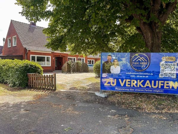 Immobilie in Holtland - Mehrfamilienhaus: 3 Wohnungen - eine Wohnung sofort frei! Kapitalanlage! - Bild 1