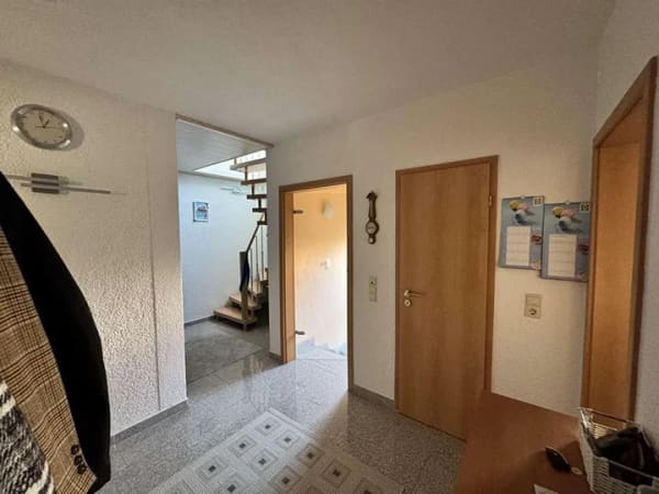 Immobilie in Osthofen - Großzügiges Reihenendhaus mit 210 m², Sauna & Klimaanlage - Bild 3
