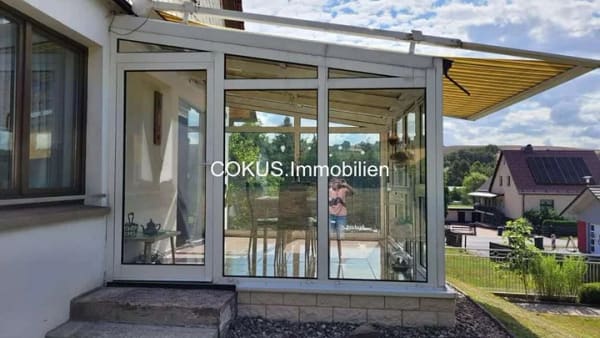 Immobilie in Breitungen/Werra - 🏡 Gepflegtes Einfamilienhaus mit beheiztem Wintergarten und neuem Bad auf 586 m² Grundstück - Bild 2