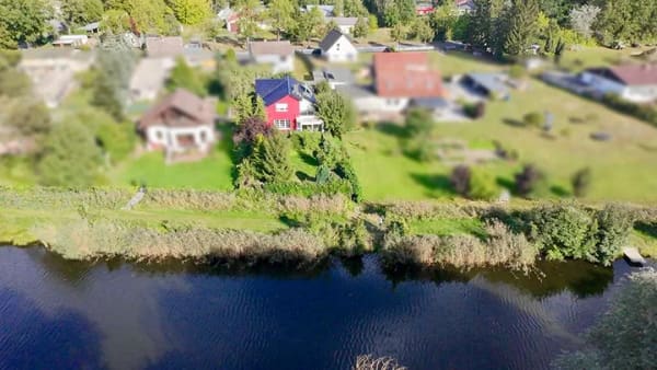 Immobilie in Liebenwalde - +++Wohnen am Wasser, EFH mit Wintergarten, Kamin und direktem Zugang zum Malzer Kanal+++ - Bild 0