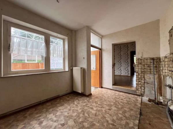 Immobilie in Baesweiler - Bezugsfreies Einfamilienhaus mit zwei Garagen Nähe Stadtzentrum - Bild 4