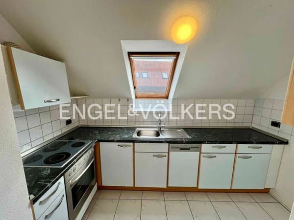Immobilie in Pleidelsheim - 2,5-Zimmer-Dachgeschosswohnung mit Balkon und individuellem Gestaltungspotenzial - Bild 3