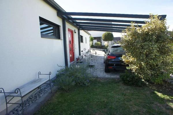 Immobilie in Löwenstein - Bungalow mit bestem Energiekonzept - jeder Quadratmeter ein Wohnerlebnis - Bild 1