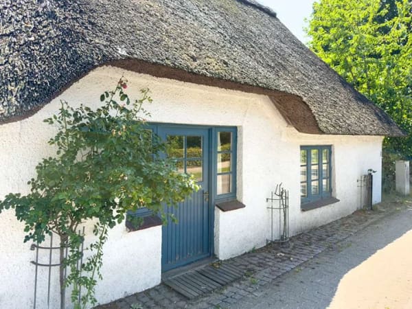 Immobilie in Vaale - Ein Kapitel Geschichte, ein Koffer voll Ideen: Historisches Reetdachhaus für Macher - Bild 2