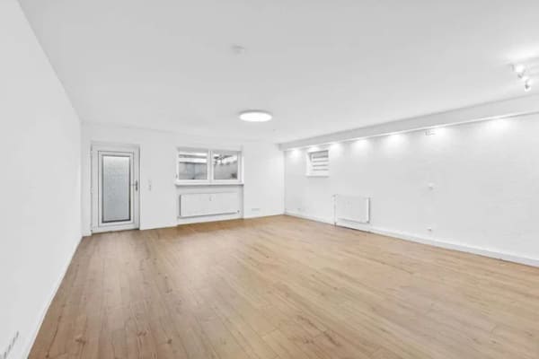 Immobilie in Mistelgau - Über 5,4 % Rendite – vermietete 2-Zimmer-Souterrainwohnung - Bild 2