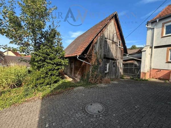 Immobilie in Friesenheim - Kompaktes Wohnhaus mit ca. 70 m² Wohnfläche und Nebengebäude - Bild 2