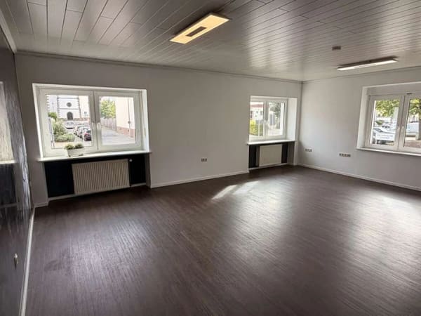 Immobilie in Saarlouis - Modernisiertes Einfamilienhaus in zentraler Lage von Saarlouis-Lisdorf - Bild 3