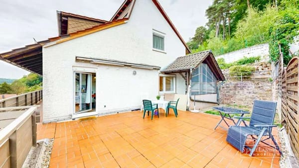 Immobilie in Rodalben - Flexibles Wohnhaus für Familien, mehrere Generationen oder Käufer mit Platzbedarf - Bild 2