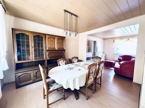 Immobilie in Rammelsbach - Rammelsbach - Einfamilienhaus mit Garage und Garten, in ruhiger Wohnlage - Bild 2
