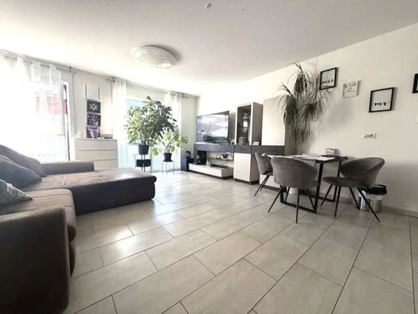 Immobilie in Röttenbach - Modern, stilvoll, einladend – Zweizimmerwohnung mit Terrasse - Bild 2
