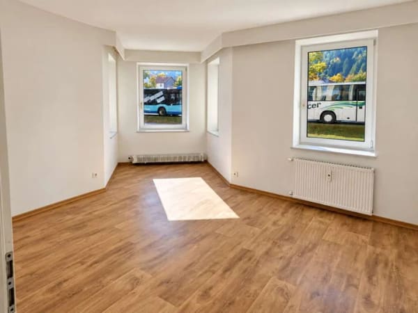 Immobilie in Immenstadt im Allgäu - Altbau-Charme mit Platz für Ihre Ideen – renovierte 5-Zimmer-Wohnung mit Garage in Immenstadt - Bild 3