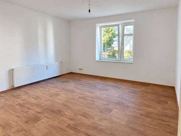 Immobilie in Immenstadt im Allgäu - Altbau-Charme mit Platz für Ihre Ideen – renovierte 5-Zimmer-Wohnung mit Garage in Immenstadt - Bild 4