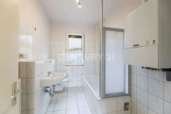 Immobilie in Zirndorf - Mehrfamilienhaus mit Gewerbeobjekt zum Kauf • als Kapitalanlage geeignet - Bild 3
