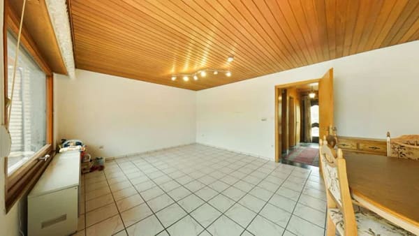 Immobilie in Jüchen - Familienfreundliches Reihenmittelhaus in Spielstraße-Sackgassenlage mit Garten und viel Potenzial - Bild 4