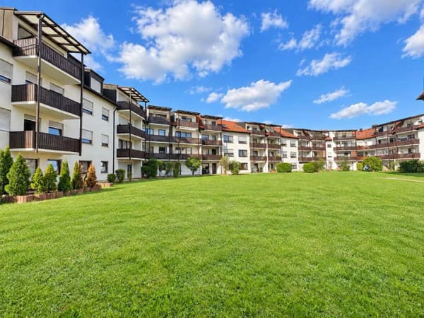 Immobilie in Nördlingen - Attraktive Kapitalanlage: 2,5 Zimmerwohnung mit Balkon & Tiefgaragenstellplatz in Nördlingen - Bild 1