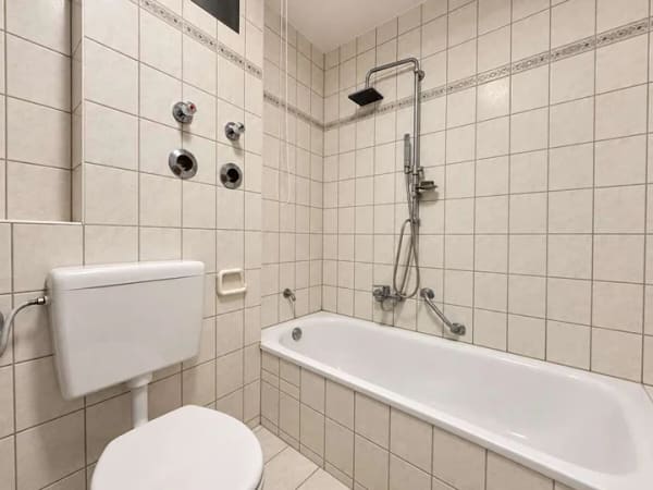 Immobilie in Nördlingen - Attraktive Kapitalanlage: 2,5 Zimmerwohnung mit Balkon & Tiefgaragenstellplatz in Nördlingen - Bild 3