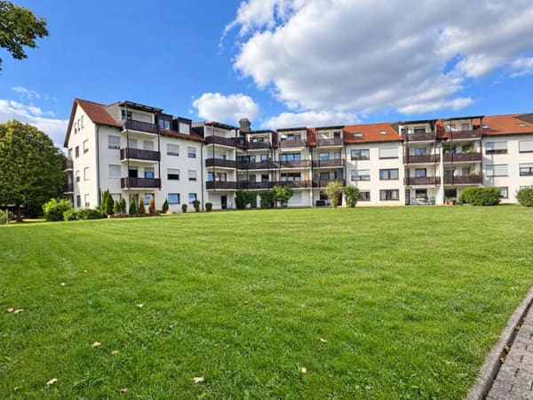 Immobilie in Nördlingen - Attraktive Kapitalanlage: 2,5 Zimmerwohnung mit Balkon & Tiefgaragenstellplatz in Nördlingen - Bild 4