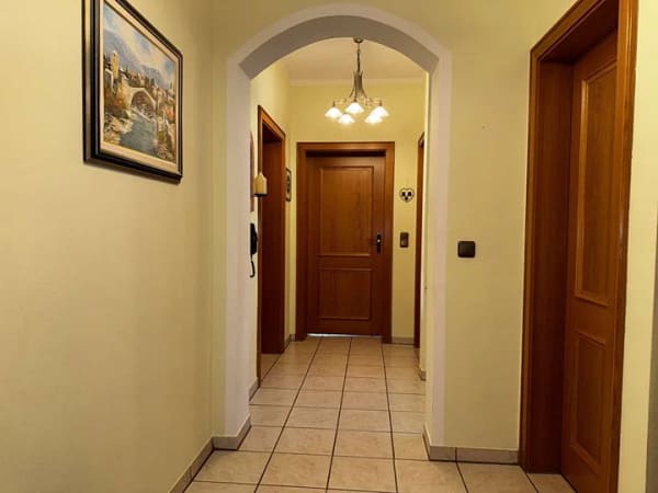 Immobilie in Ergoldsbach - Ankommen & Wohlfühlen - Einfamilienhaus in Ergoldsbach mit günstigem Erbbauzins! - Bild 4