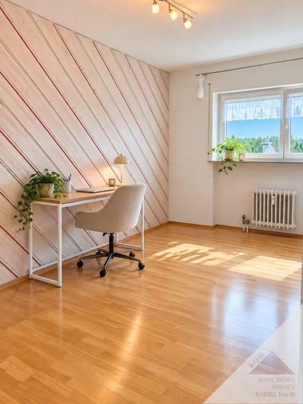 Immobilie in Ehningen - Geräumige 2,5-Zimmer-Wohnung mit großem Balkon in ruhiger Lage von Ehningen  - Bild 4
