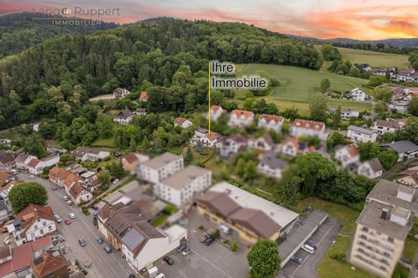 Immobilie in Birkenau - Wohnen mit Weitblick – Einfamilienhaus mit Einliegerwohnung in attraktiver Hanglage - Bild 3