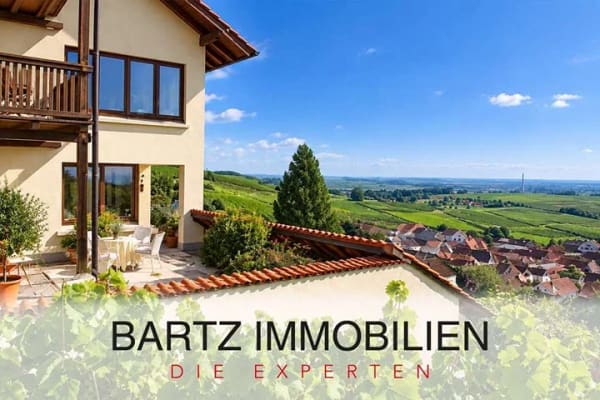 Immobilie in Gleiszellen-Gleishorbach - Wohnen mit Freiraum & wunderbarem Fernblick -  vielseitiges Anwesen für die gesamte Familie - Bild 0