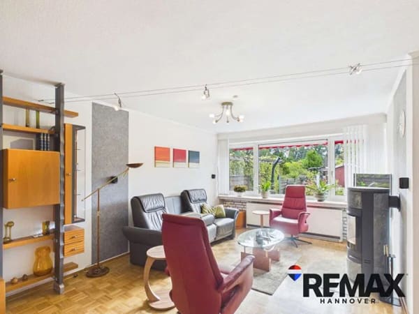 Immobilie in Walsrode - Charmantes Reihenmittelhaus mit ca. 130 m² Wohnfläche, Garage & schönem Garten - Bild 3