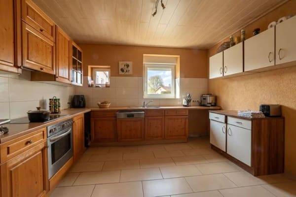 Immobilie in Ramstein-Miesenbach - Bereit für Ihre Ideen: Einfamilienhaus am Ortsrand von Landstuhl - Bild 3