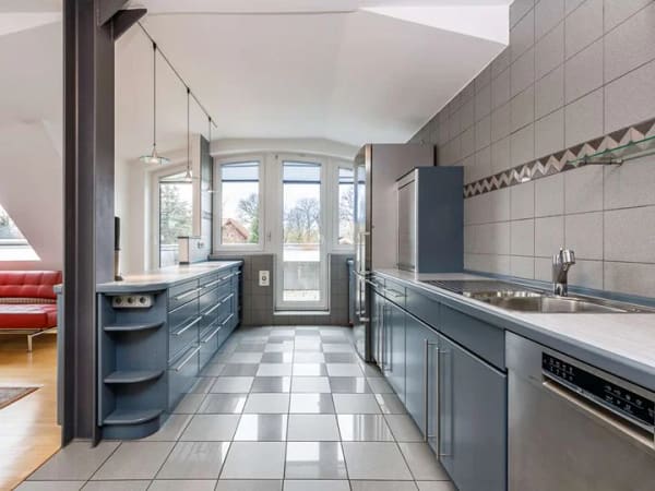 Immobilie in Schöneiche bei Berlin - Idyllic Upstairs - Dachgeschoss mit 3 Terrassen, Kamin & Stellplatz
nahe dem Strandbad Müggelsee - Bild 3
