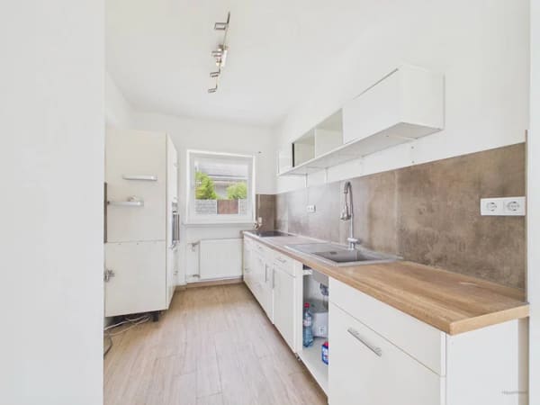 Immobilie in Aindling - Saniertes Einfamilienhaus in ruhiger Lage: Ihre Chance auf eine solide Investition! - Bild 3