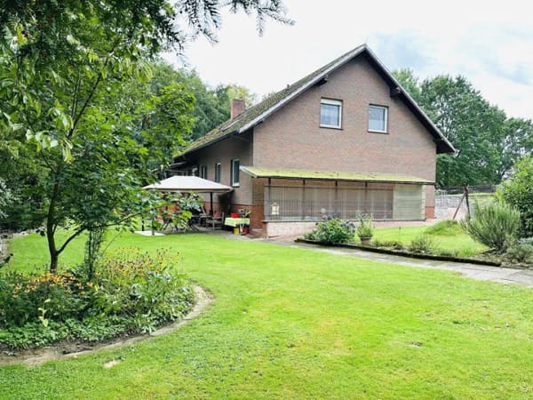 Immobilie in Hüllhorst - Traumhaftes Ein- bis Zweifamilienhaus mit großem Garten in äußerst ruhiger Lage. - Bild 4