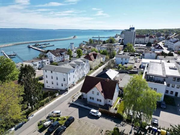 Immobilie in Sassnitz - Vielseitiges Einfamilienhaus mit Einliegerwohnung und Büroeinheit in Sassnitz auf Rügen - Bild 1