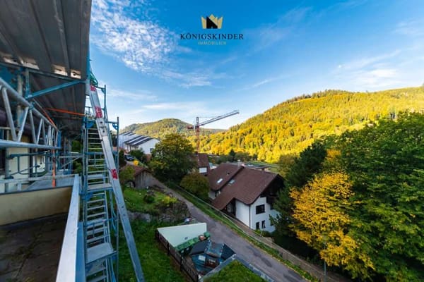 Immobilie in Bad Wildbad - Charmante 1-Zimmer-Wohnung mit Balkon und Tiefgarage - Bild 0