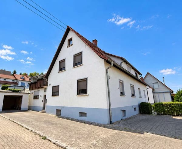 Immobilie in Hohberg - Doppelhaushälfte mit viel Platz in Niederschopfheim – Ihr Projekt mit Potenzial! - Bild 0