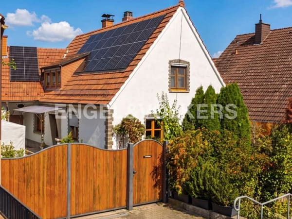 Immobilie in Münnerstadt - Wohlfühlhaus  mit Einliegerwohnung und moderner Energieversorgung - Bild 0