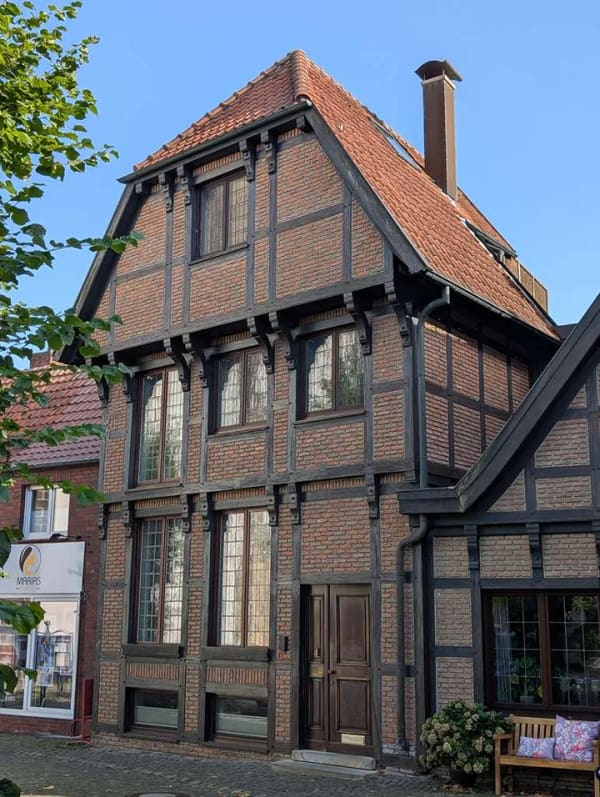 Immobilie in Ascheberg - Architektenhaus mit Dachterrasse, Sauna und besonderem Charme – provisionsfrei - Bild 0