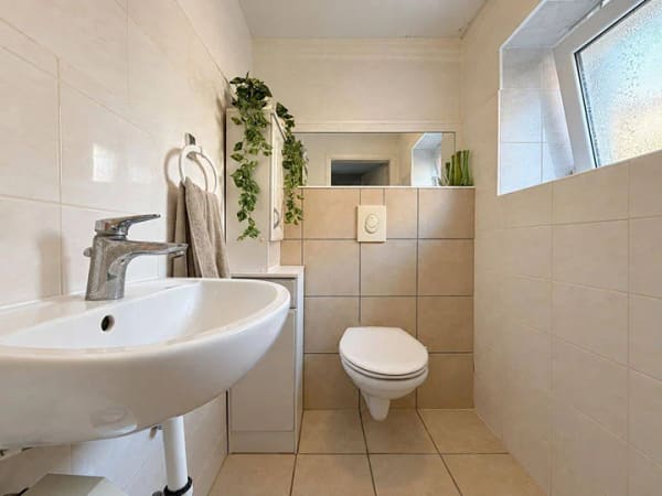 Immobilie in Niedernwöhren - Attraktives Wohnhaus in ruhiger Lage mit großem Grundstück - Bild 4