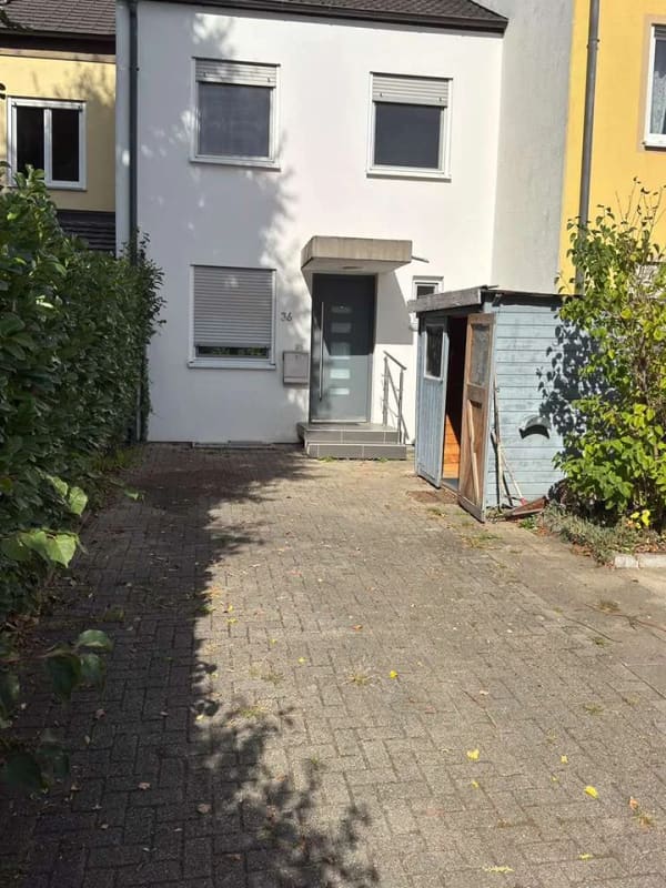 Immobilie in Schallstadt - Gepflegtes Reihenmittelhaus in guter Lager zu verkaufen - Bild 2