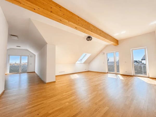 Immobilie in Mammendorf - Großzügigkeit & moderner Wohnkomfort-stillvolle 4-Zi.-Dachgeschosswohnung mit Penthouse-Charakter - Bild 0