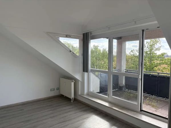 Immobilie in Lengdorf - 3,5-Zimmer Dachgeschoss Wohnung mit Loggia in Erding - Bild 3