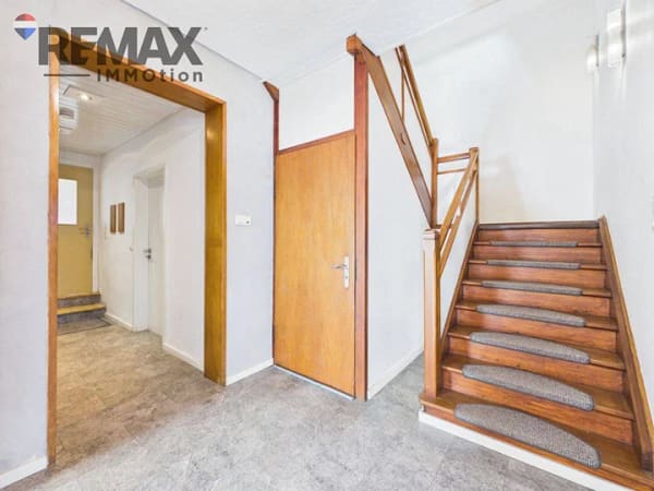 Immobilie in Greimerath - Reiheneckhaus mit Ladenfläche, Balkon, Garten und viel Raum für neue Möglichkeiten - Bild 2