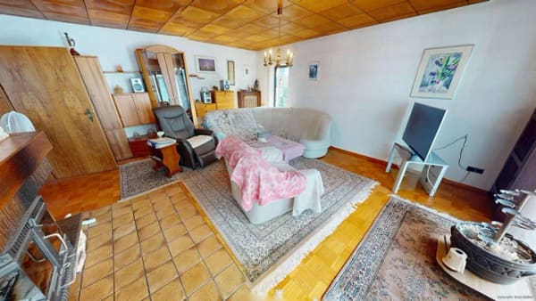 Immobilie in Püttlingen - Zweifamilienhaus gelegen in Sackgasse und Bestlage von Püttlingen - Bild 1
