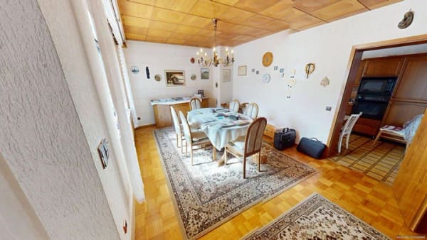 Immobilie in Püttlingen - Zweifamilienhaus gelegen in Sackgasse und Bestlage von Püttlingen - Bild 2