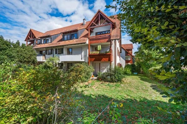 Immobilie in Kusterdingen - 4-Zimmer-Dachgeschosswohnung mit Balkon und herrlicher Aussicht in Kusterdingen-Wankheim - Bild 1