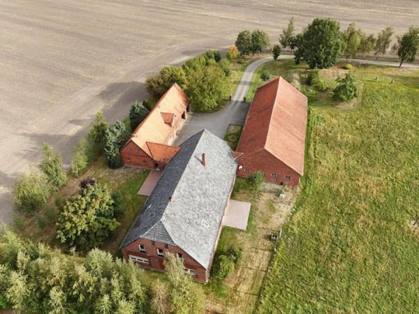 Immobilie in Asendorf - Leben auf dem Land - Großzügige Hofstelle in U-Form mit Platz für Mensch und Tier - Bild 2